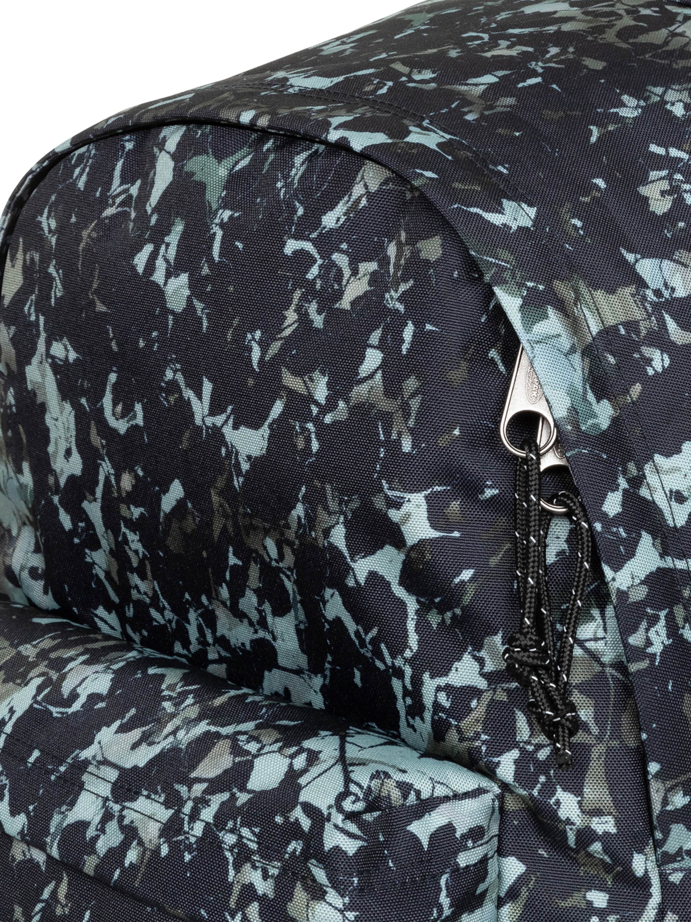 EASTPAK Nahrbtnik 'Day Office' | črna barva