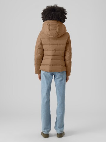 Giacca invernale 'DOLLY' di VERO MODA in marrone
