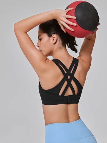 Yvette Push-up Sports Bra in Black