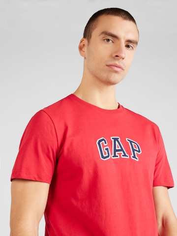 GAP Тениска в червено