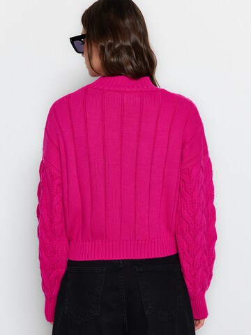 Trendyol Sweter w kolorze różowy