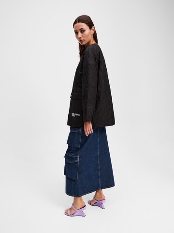 KARL LAGERFELD JEANS Демисезонная куртка в Черный