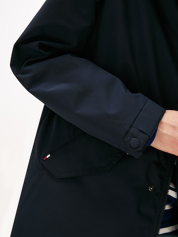 TOMMY HILFIGER Přechodová parka – modrá