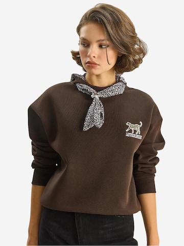 Bianco Lucci - Sweatshirt em castanho