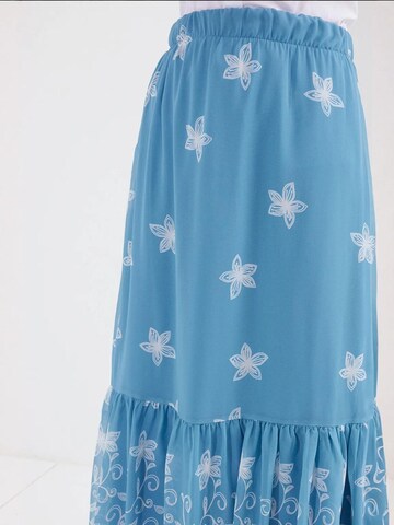 Bigdart Skirt in Blue