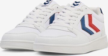 Baskets basses 'Center Court CV' Hummel en blanc