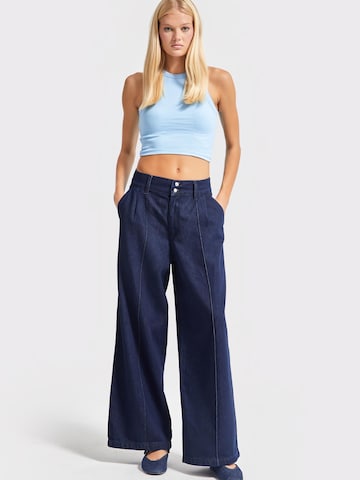Wide Leg Jean 'Wide High Rise Jeans' IT'S BASIC en bleu : devant