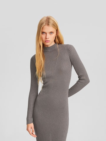 Bershka Knitted dress in Grey: front