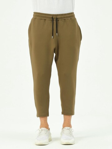 C&City Tapered Pants in Green