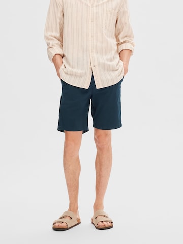 SELECTED HOMME - Slimfit Pantalón chino en azul: frente