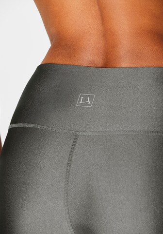 LASCANA ACTIVE Skinny Παντελόνι φόρμας σε γκρι