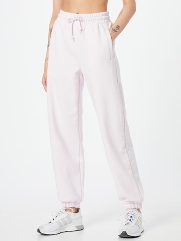 ADIDAS ORIGINALS Tapered Broek in Roze: voorkant