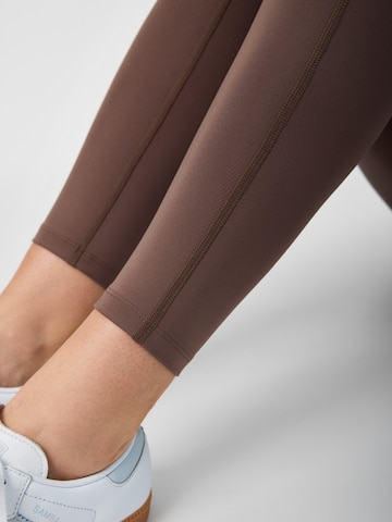 Skinny Pantalon de sport Girlfriend Collective en rose