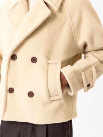 Antioch Between-seasons coat 'Genowefa' in Beige