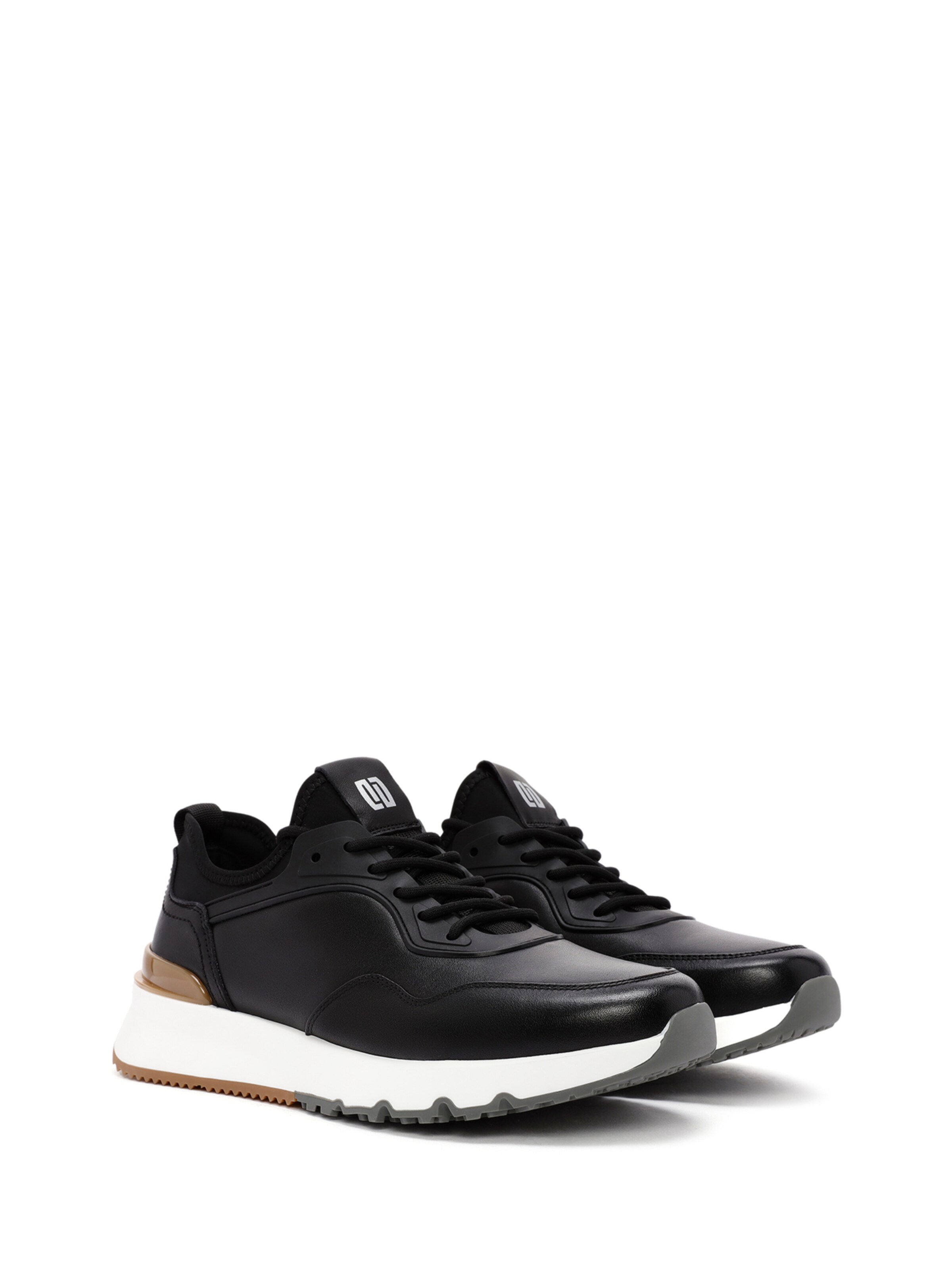 Sneaker bassa di Derimod in nero