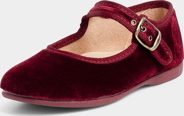 Scarpa bassa di Pisamonas in rosso: frontale