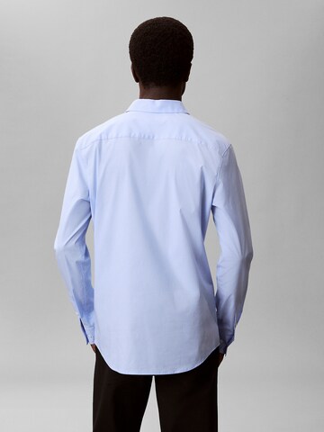 Coupe slim Chemise Calvin Klein en bleu