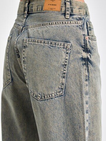 IT'S BASIC Loosefit Jeans 'SOFIA Loose High Rise' in Blauw