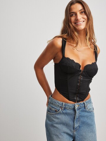NA-KD Corsage in Schwarz: Vorderseite