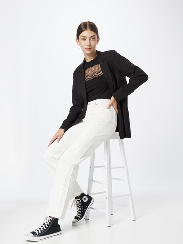 ABOUT YOU Shirt 'Lisanne' in Black