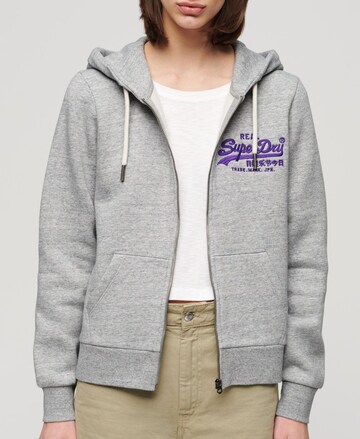 Superdry - Sudadera con cremallera en gris