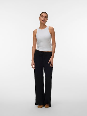 melns VERO MODA Platas staras Bikses 'VMANITA'