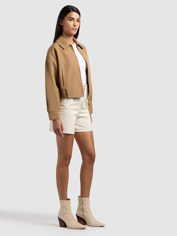 khujo - Chaqueta de entretiempo 'Tovee' en marrón