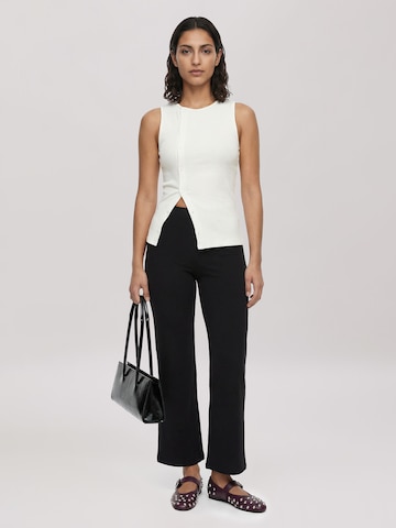 EDITED Топ 'Vivian' в бяло: отпред