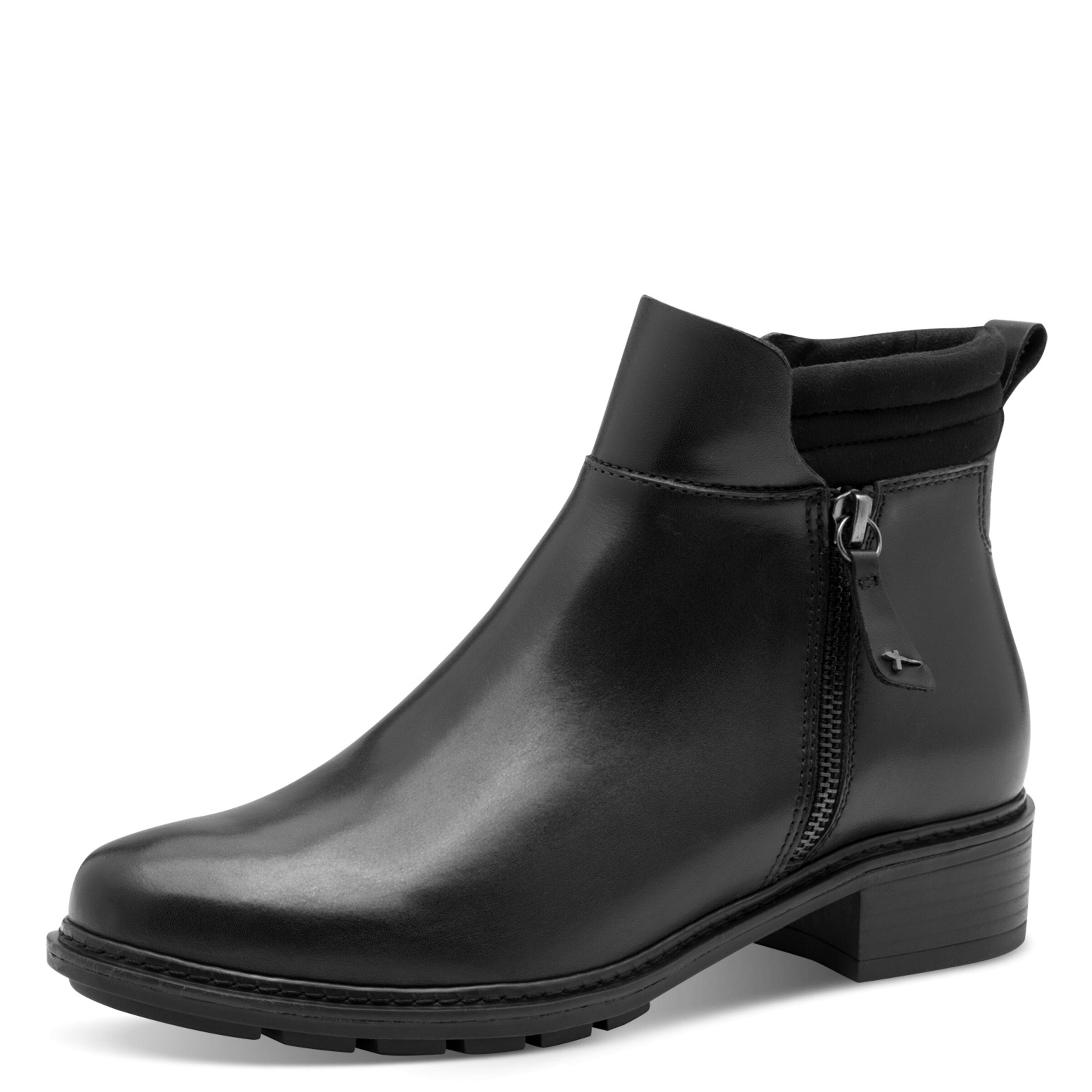 Tamaris Bottines en noir, Vue avec produit