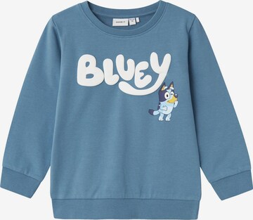 NAME IT Sweatshirt 'Bluey' i blå: forside