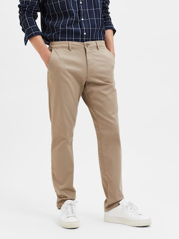 SELECTED HOMME Slim fit Chino trousers 'SLHMiles Flex' in Beige: front