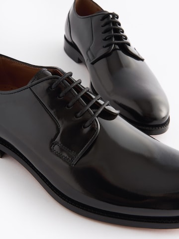 Next - Sapato com atacadores em preto