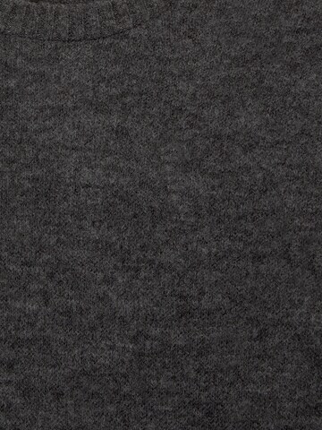 Pull&Bear Kleid in Grau