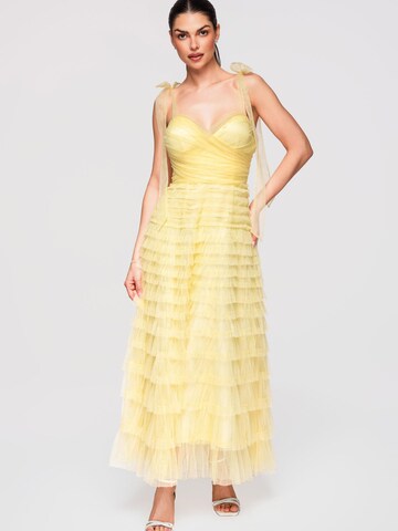 Abito di Ombre in giallo