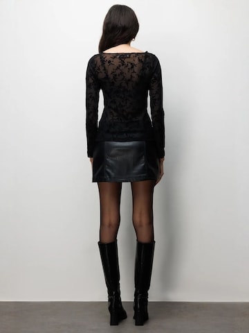 MixRay Blouse in Black