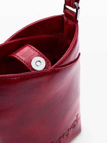 Geantă de umăr de la Desigual pe roșu