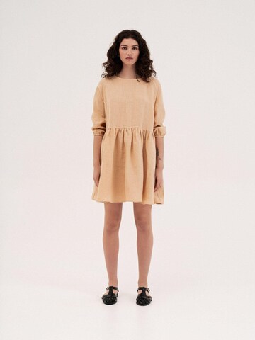AmourLinen - Vestido 'Sofia' en amarillo: frente