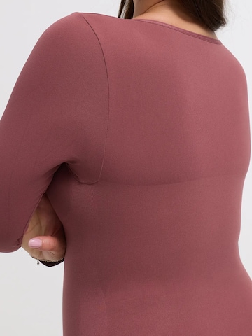 Body modellante 'Longsleeve Sculpting Bodysuit with Slip' di cfab in lilla