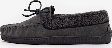 Minnetonka Мокасины 'Allen' в Серый: спереди