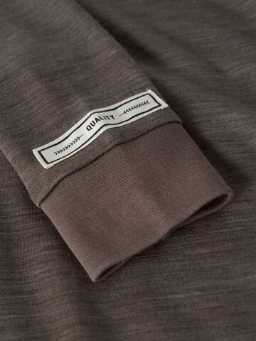 NAME IT - Camiseta en marrón