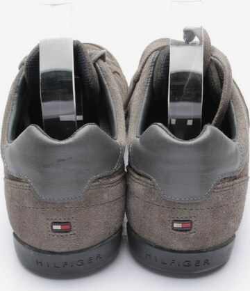 TOMMY HILFIGER Flats & Loafers in 40 in Grey