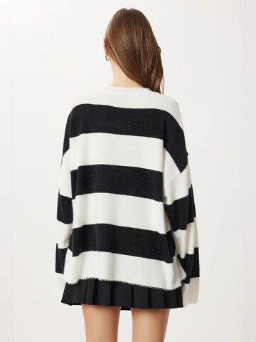 Happiness İstanbul Trui in Zwart