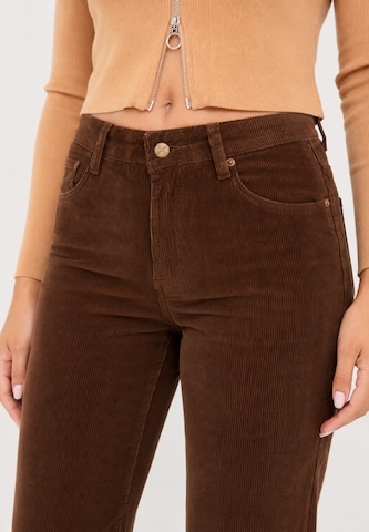 Regular Pantalon Elara en marron