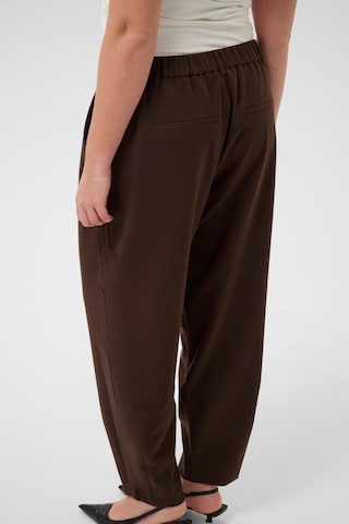 KAFFE CURVE - Loosefit Pantalón 'KCmerla' en marrón