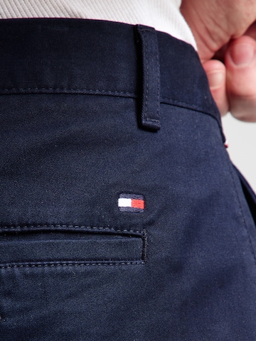 TOMMY HILFIGER Slim fit Chino trousers 'HARLEM ESSENTIAL' in Blue