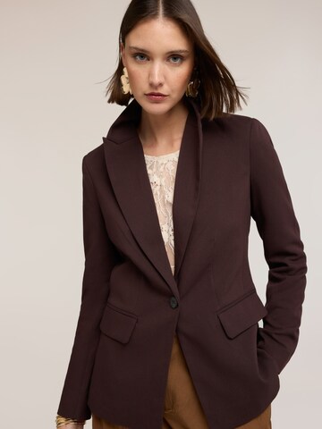MOTIVI - Blazer en marrón