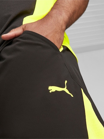 regular Pantaloni sportivi di PUMA in nero