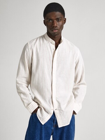 Pepe Jeans Regular fit Button Up Shirt in White: front