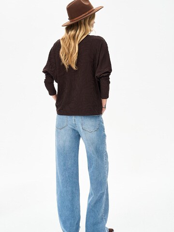 Blue Shadow Blouse in Brown