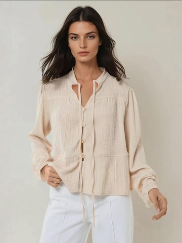 Camicia da donna di Hiccup in beige: frontale